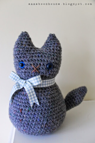 Free Moogy Cat Door Stop Pattern by Annaboo’s House