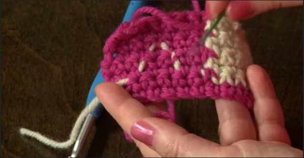 how to weave in crochet ends