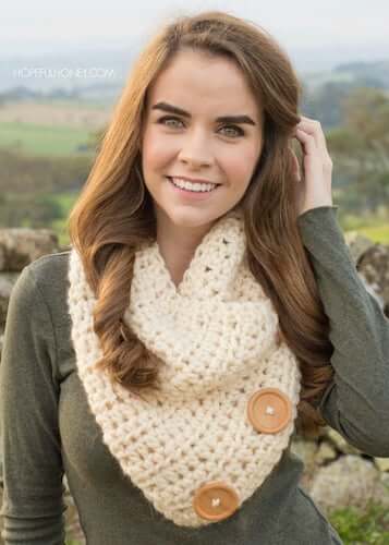 Basic Chunky Button Cowl Crochet Pattern by Hopeful Honey Designs