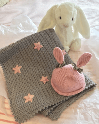 Grey Simple Star Baby Blanket Crochet Pattern