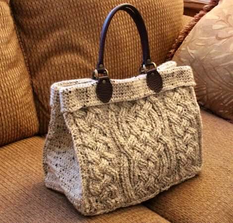 Braided Handbag Crochet Pattern by Rebecca's Stylings