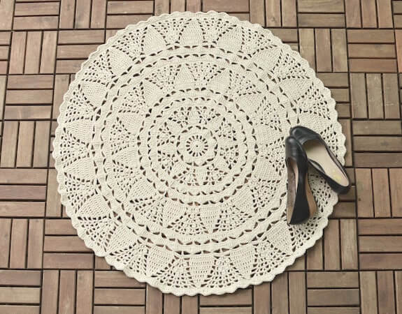 Crochet Lace Rug Pattern by Lilla Bjorn Crochet