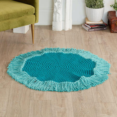 Crochet Round Fringe Rug Pattern by Yarnspirations