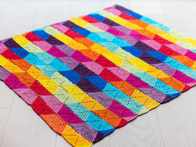 Colourful State Of Mind Blanket Crochet Pattern by Haak Maar Raak