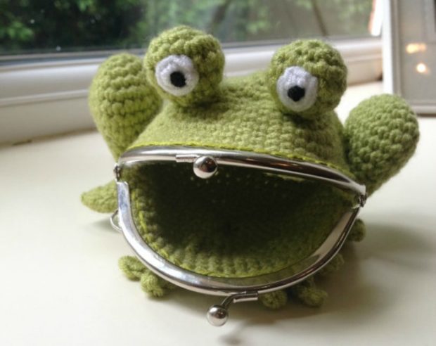 Frog Coin Purse - Creative And Easy To Follow Crochet Pattern