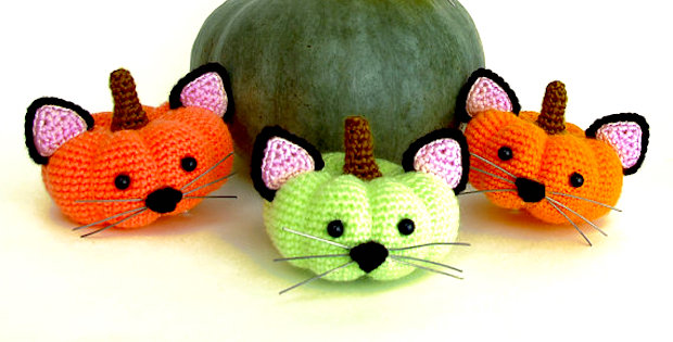crochet halloween plushies