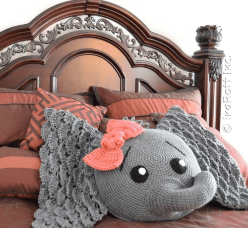 crochet elephant pillow 