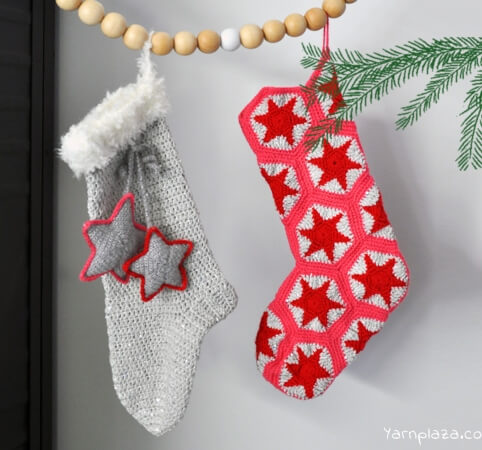 Crochet Christmas Stocking Pattern with Paillettes - Yarn Plaza