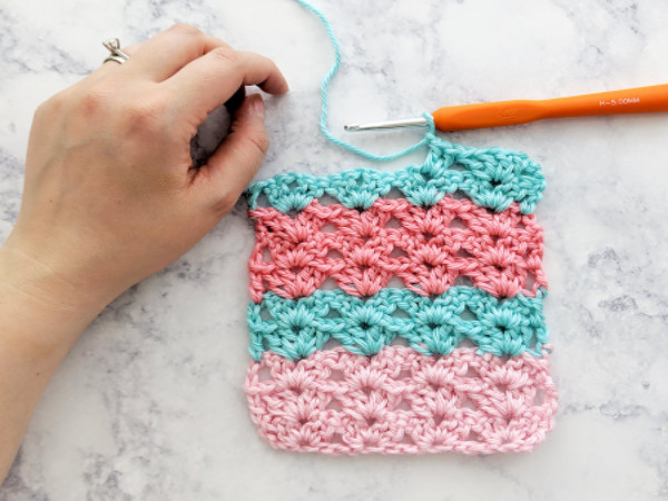 basic stitch iris crochet stitch
