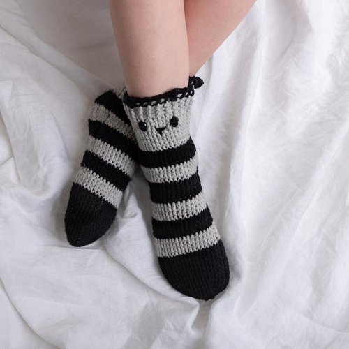 Little Bear Socks Crochet Pattern by Ala Sascha