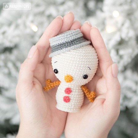 snowman mini crochet amigurumi