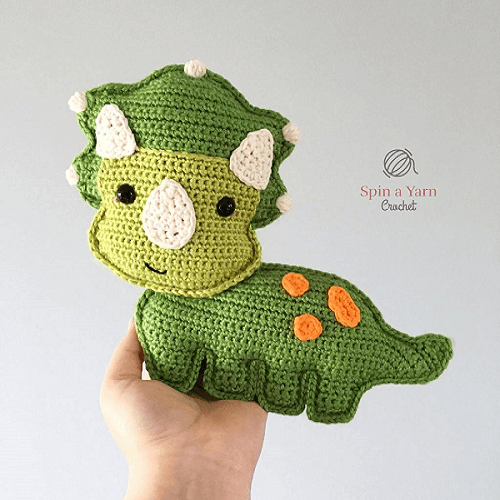 Triceratops Dinosaur Crochet Pattern For Beginners by Spin A Yarn Crochet