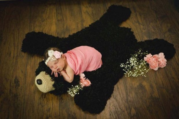 baby prop photoshoot crochet bear rug pattern