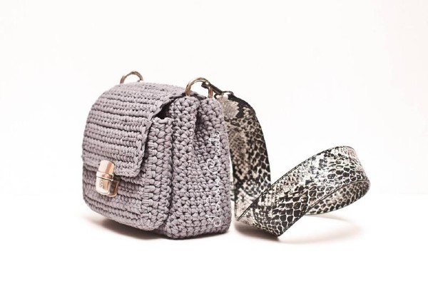 chic casual crochet crossbody sling bag with pocket