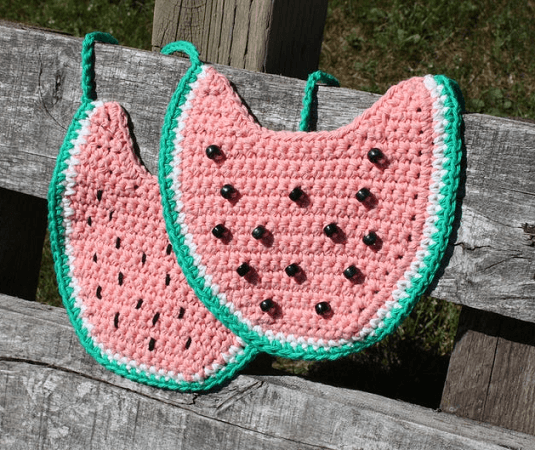 Watermelon Baby Bib Crochet Pattern by Crocheting In Canada