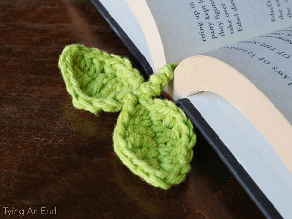 Crochet Budding Leaf Bookmark Pattern by Tying An End