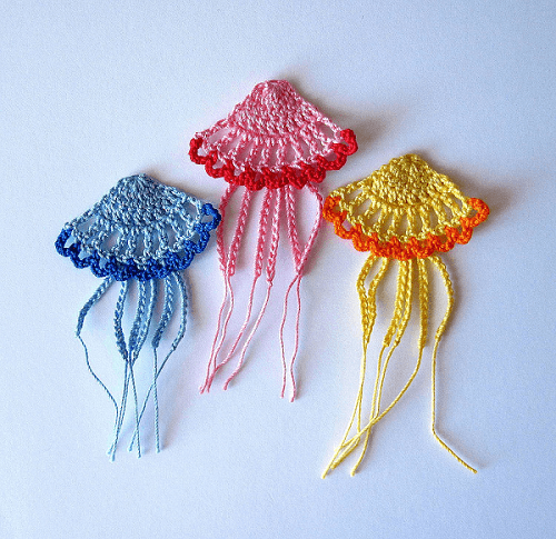 Crochet Jellyfish Applique Pattern by Golden Lucy Crafts