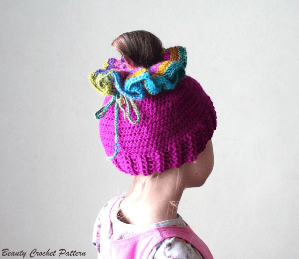 Messy Bun Hat Crochet Pattern by Beauty Crochet Pattern