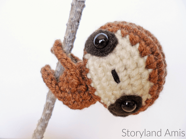 Baby Sloth Crochet Pattern by Storyland Amis