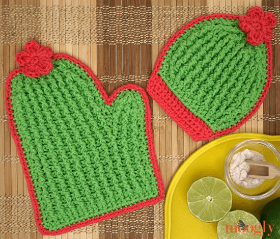 Crochet Cactus Potholders Pattern by Moogly