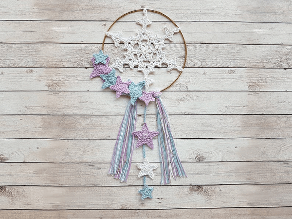 Crochet Winter Dream Catcher Pattern by Crafty Cruella Shop