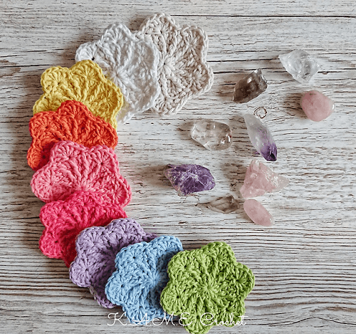 Sakura Face Scrubbies Crochet Pattern by KAME Crochet