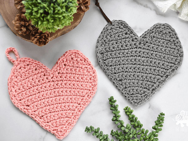  Crochet Heart Potholder Pattern by Who's Homemade