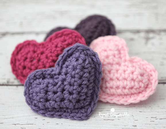 Crochet Puffy Hearts Pattern by Repeat Crafter Me