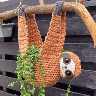 Crochet Sloth Planter Pattern by Corrieneeltjeshop