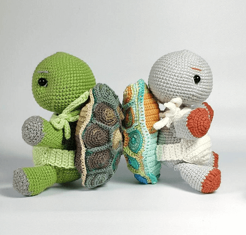 Crochet Turtle Pattern by Toysneed