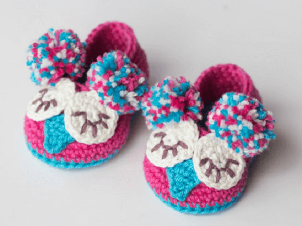 Owl Baby Booties Crochet Pattern by Hopeful Honey