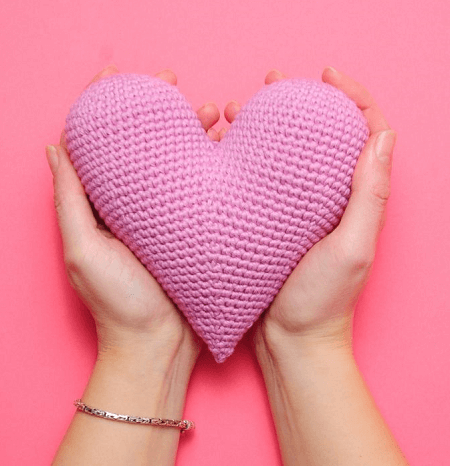 Perfect Heart Crochet Pattern by Nea Creates