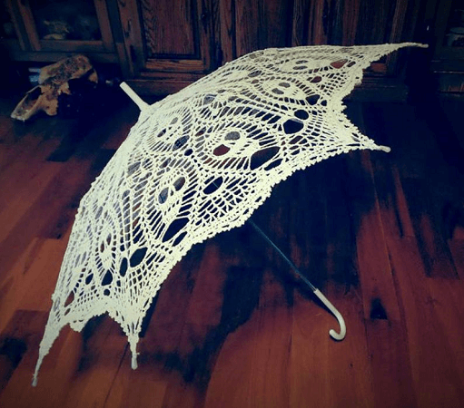 Parasol Skull Crochet Pattern by Creative Works By Annie