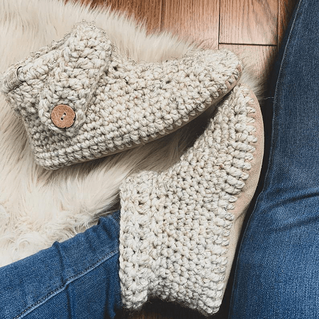 Adult Slippers Crochet Pattern by Loops And Things Wpg