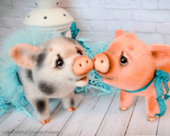 Amigurumi Pig Crochet Pattern by Little Owls Hut