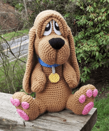 Basset Hound Puppy Amigurumi Pattern by Lisa Jestes Designs