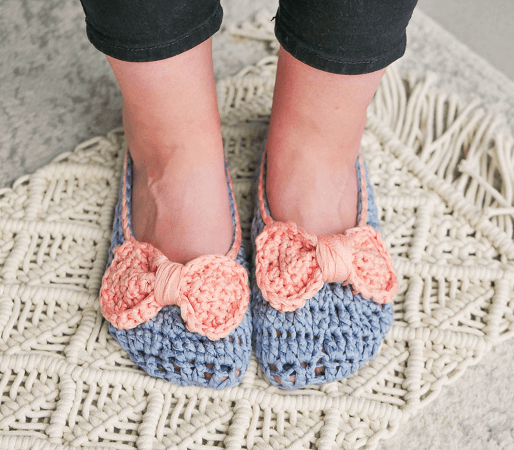 Crochet House Slippers Pattern by Sewrella