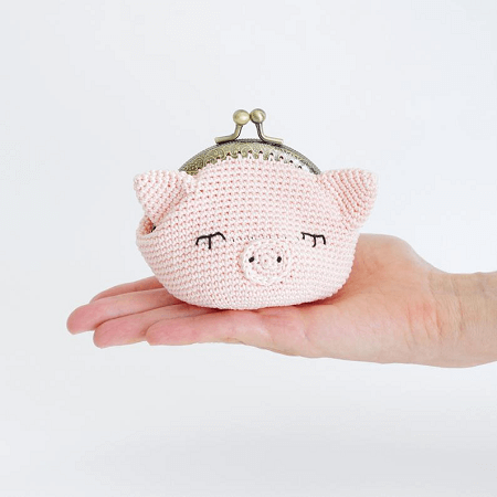 Crochet Pig Purse Pattern by Mad Toy Maker