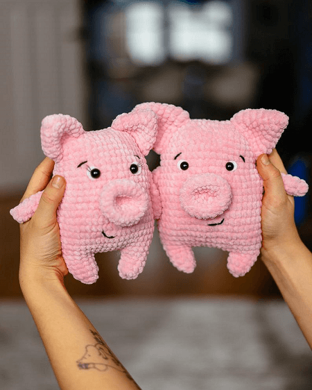 Crochet Piglet Soft Toy Pattern by Mumigurumi