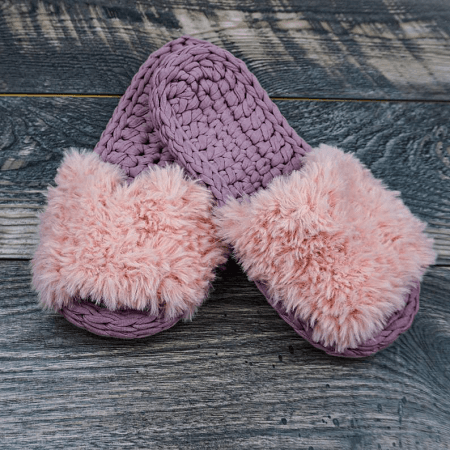 Crochet Slippers Pattern For Beginner by Knitz N Purlz