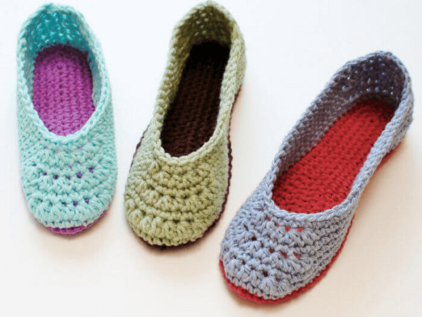 Free Crochet Slipper Pattern by Petals To Picots