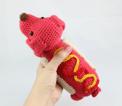 Hot Dog Free Crochet Pattern by Stringy Ding Ding