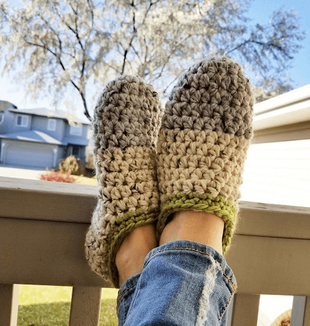 Simple Crochet Slippers Pattern by Teez Topperz