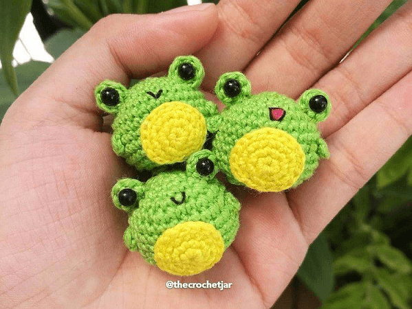  Tiny Froggy Amigurumi Pattern by Amigurumi Space