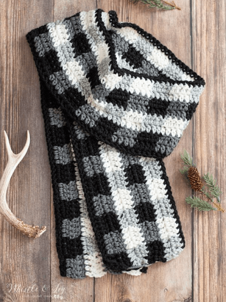 Crochet Buffalo Plaid Scarf Pattern by Whistle And Ivy