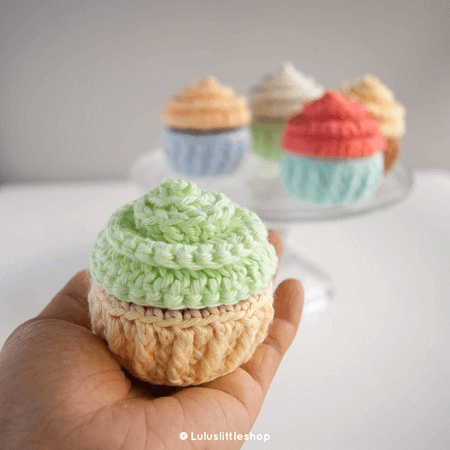 Crochet Cupcake Pattern by Lulu's Little Shop