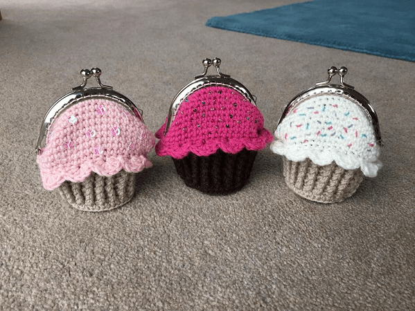 Cupcake Coin Purse Crochet Pattern by Lau Loves Crochet