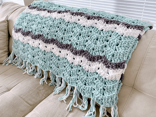 Easy Weekend Chevron Crochet Blanket Pattern by Double Crochet