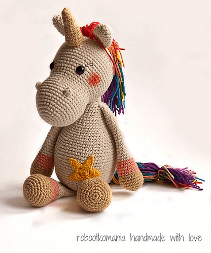 Emmie, The Unicorn Crochet Pattern by Kristel Droog