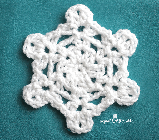 Crochet Snowflake Pattern by Repeat Crafter Me